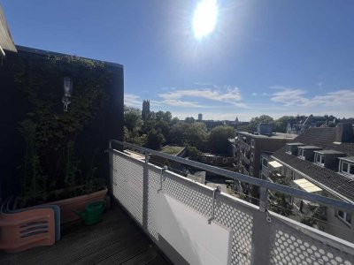 Charmante Dachgeschosswohnung mit Traumblick über Düsseldorf