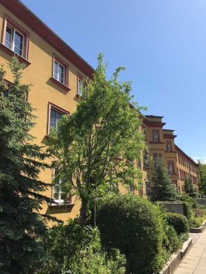 Gemütliche und gut geschnittene 3-R-Wohnung in beliebter Lage mit Balkon!