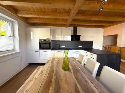 Schöne Maisonette-Wohnung in Ruhelage von Navis!