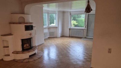 Gepflegte Doppelhaushälfte mit 4 Zimmern in Gröbenzell