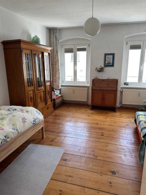 Urbaner Charme trifft Komfort: Modernisierte 3-Zimmer-Wohnung im Herzen Berlins