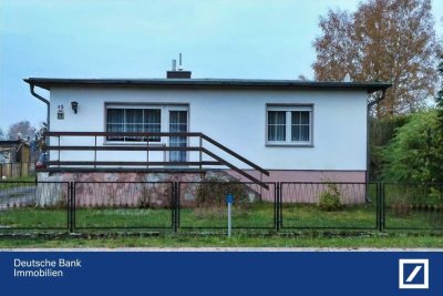 Haus mit Substanz - teilsanierter Bungalow mit Vollkeller, Nebengelass in Ruhlsdorf auf Erbbaupacht