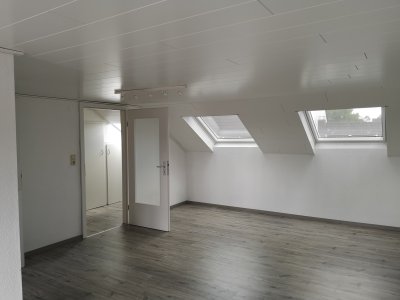 2ZKB Dachgeschosswohnung