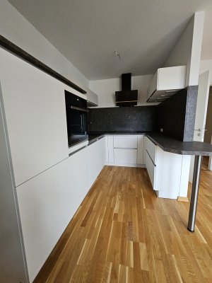 Sonnige hochwertige 2,5 Zimmer Wohnung  - Erstbezug nach Danierung
