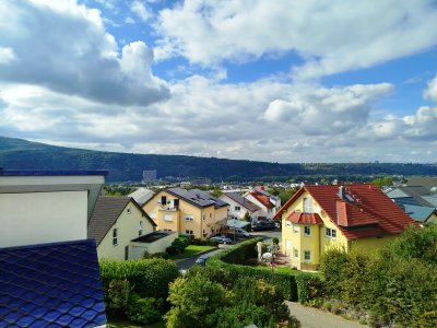 Attraktive 2 ZKB-Wohnung in Halbhöhenlage / 5 Autominuten von KO-Zentrum