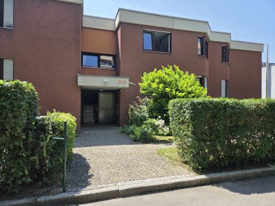 Schöne, ruhige, gepfl. 2,5-Zi.-Whg. in 6-Part.-H., Sindelfingen-Hinterweil