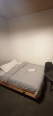 Modern möbliertes WG-Zimmer in Moabit – sofort frei mit Anmeldung