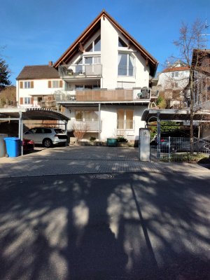 Helle 4-Zimmer-Whg. mit Balkon, Terrasse, Gartenanteil, Carport in Fürth-Stadeln