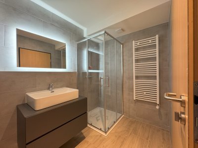 Komplett sanierte 3 Zimmer Wohnung in der Innenstadt
