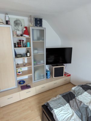 Schöne Dachgeschoß Wohnung