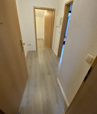 Attraktive 3-Raum-Wohnung mit Balkon, Badewanne & Dusche in Altenburg