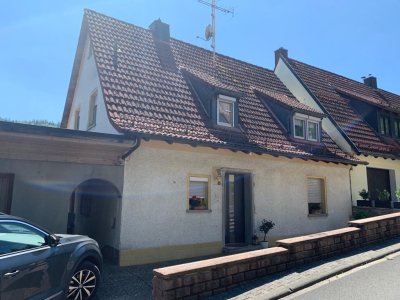 Einfamilienhaus mit Garage